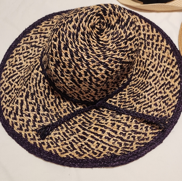 Bundle of HATS - Picture 6 of 8